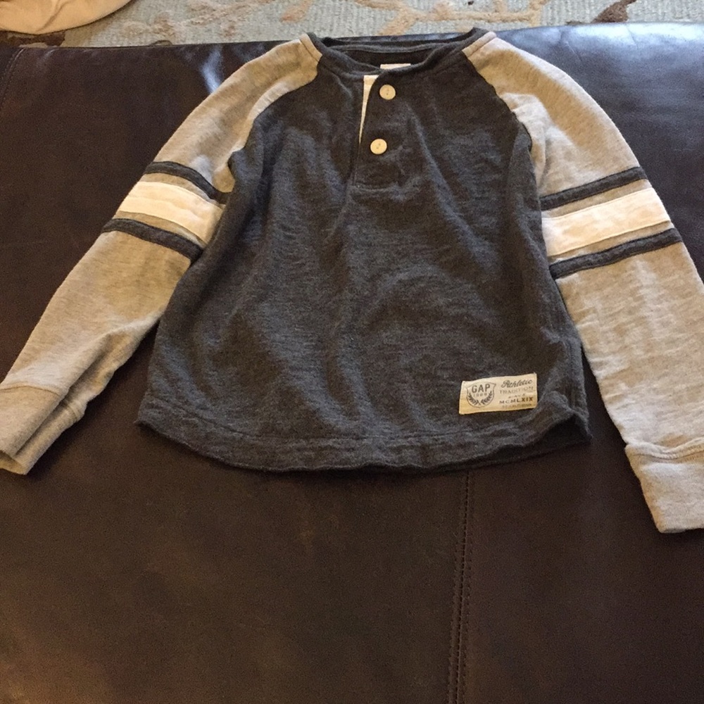 Little boys Gap gray henley